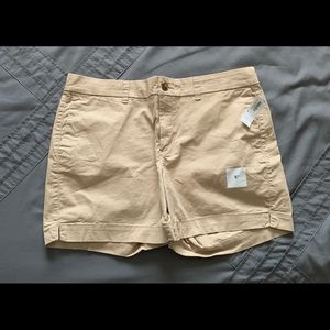 NWT Old Navy Khaki shorts SIZE 12